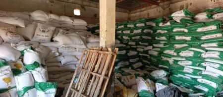 Ouagadougou : La BMCRF démantèle un magasin clandestin à Kalgondé, plus de 800 sacs d’aliments pour bétail saisis