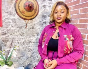 L’Élue 111 : Une voix qui touche, un univers qui parle