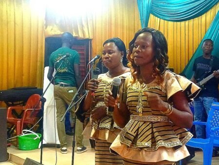 Musique : Wendtigmda Diallo sort « Mam banga Jésus », son premier album