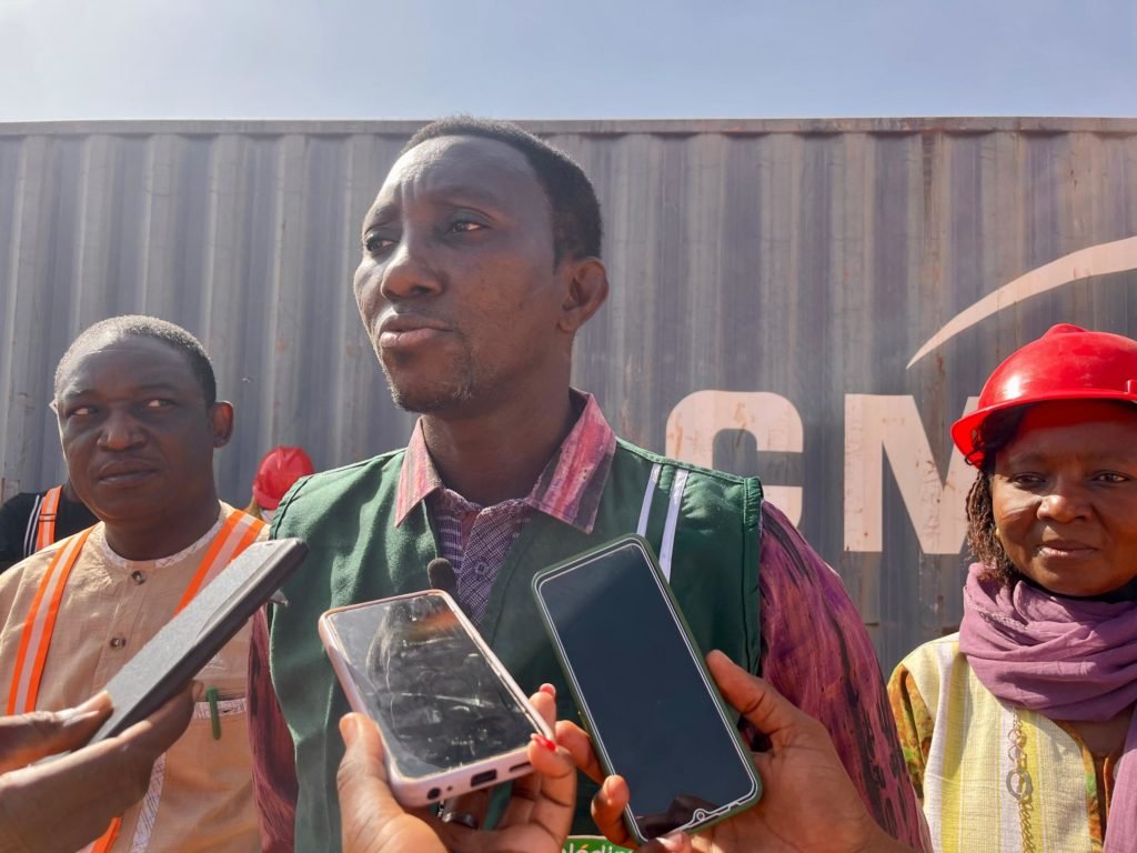 Le responsable zone de la réglementation, de la conformité et de la qualité de Danone, Robert Sawadogo