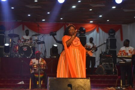 20 ans de louange et d’adoration: Rose Bationo rend hommage à Dieu et aux missionnaires