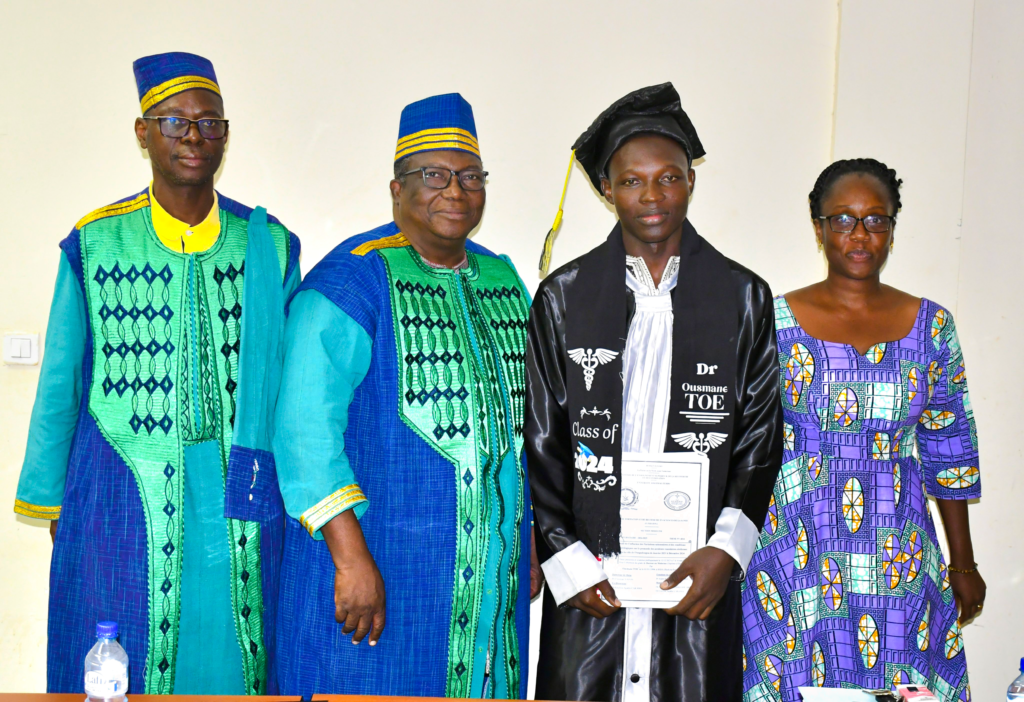 Ousmane Toé promu Docteur en médecine : Sa thèse démontre l’impact du climat sur le pronostic des AVC au Burkina Faso