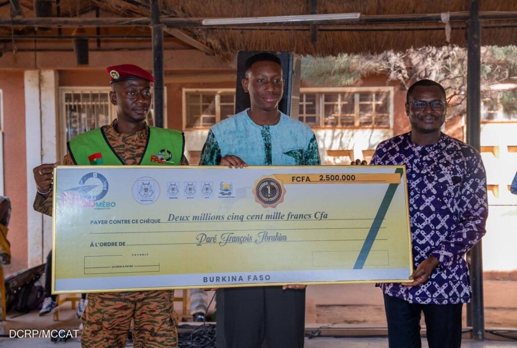 Réhabilitation du Théâtre populaire Désiré Bonogo : le MCCAT remet les prix aux lauréats du concours d’architecture